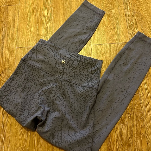 lululemon legging - Picture 1 of 5